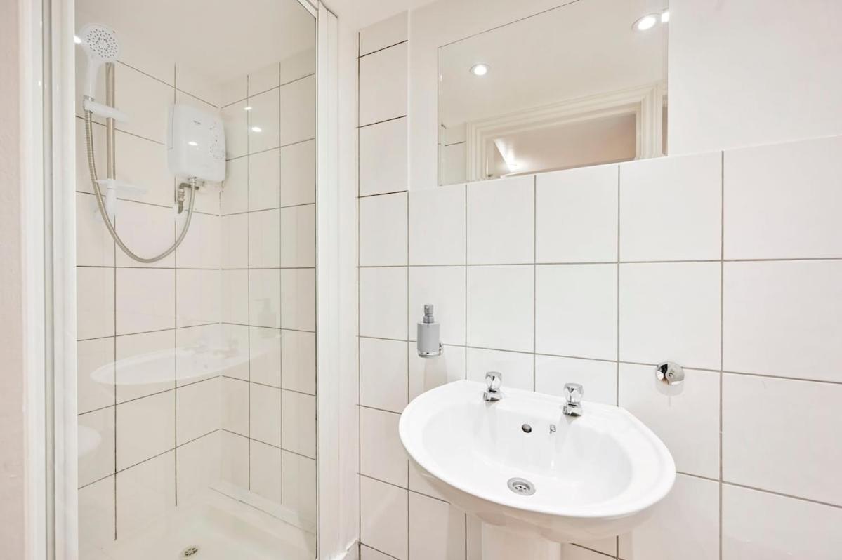 1-bedroom Flat Near Tube London