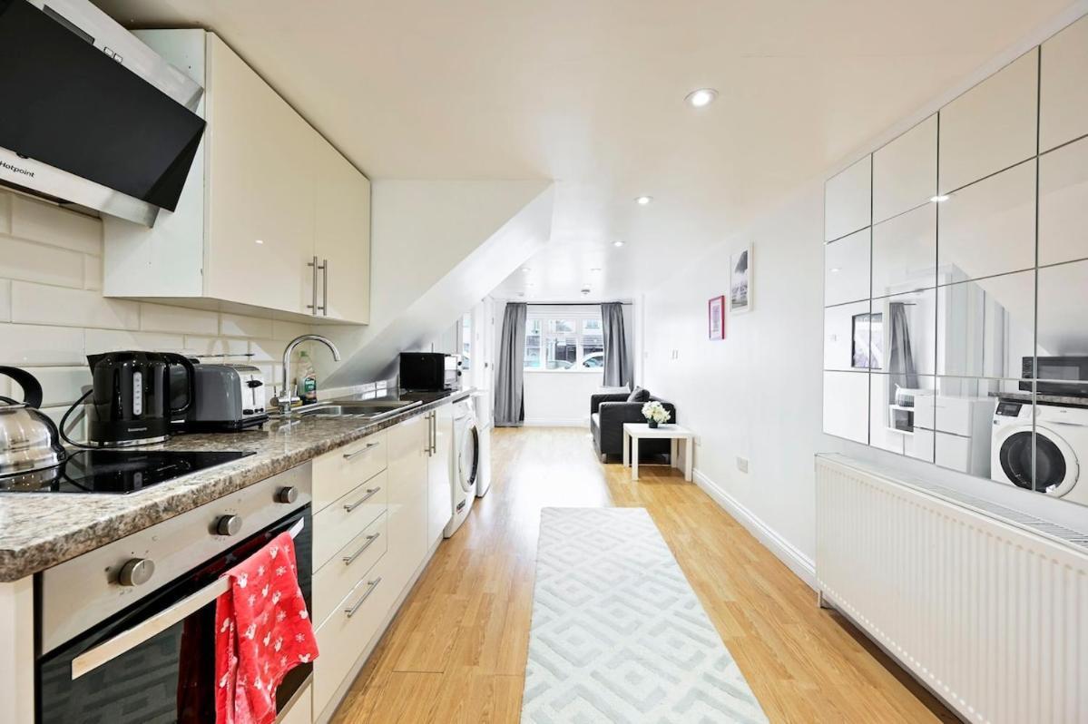 Appartamento 1-bedroom Flat Near Tube