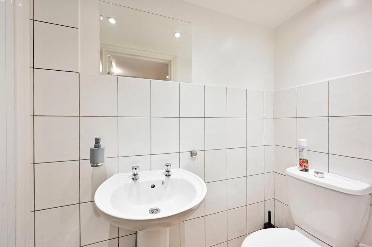 1-bedroom Flat Near Tube *